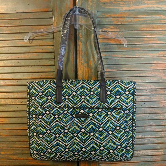 Vera Bradley Handbags - Vera Bradley Laptop Tote